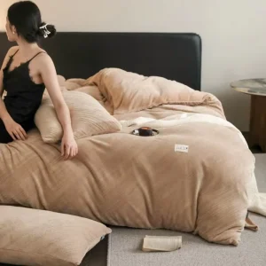 Woven 100% Polyester 4 Piece Bedding Set Geometric Simple Water Resistant Winter Home Textile