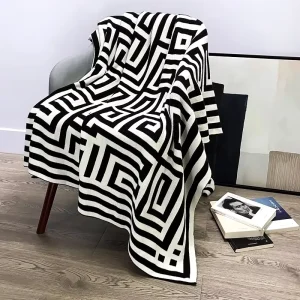 YOKISTG High Quality Geometric Striped Design 100% Cotton Knitted Throw Blanket